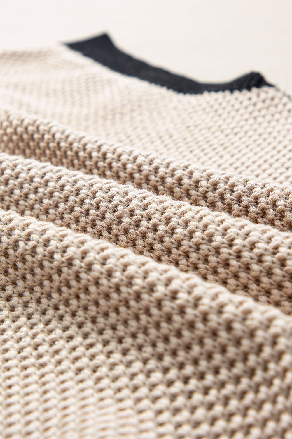 Contrast Trim Knit Top